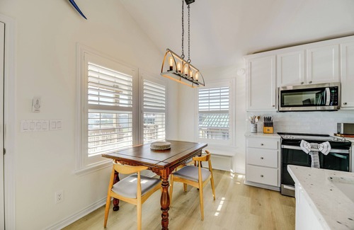 Port O Connor Maison | 2 Mi to Beach + Fishing Pier: Gulf Coast Retreat