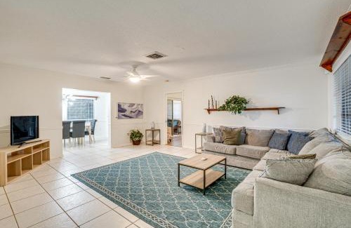 South Venice Maison | 2 Mi to Beach Home with Pool in Venice