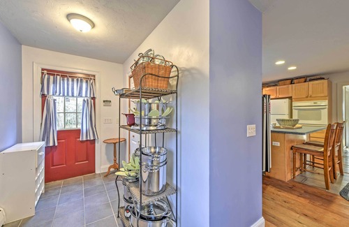 Buzzards Bay Appartement | Appartement spacieux Bourne près de Monument Beach!