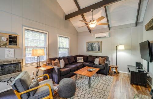 Charter Hills Maison | 2 Mi to Beech Mtn Blue Ridge Cabin with Deck