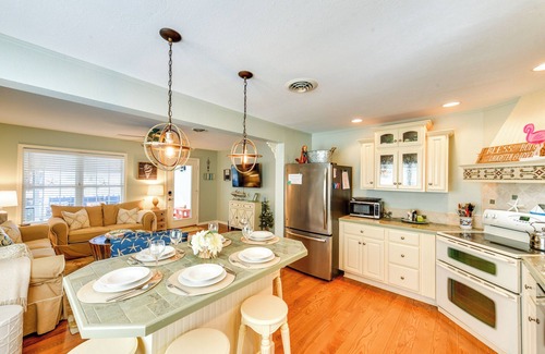 Bethany Beach Cottage | 2 Mi to Boardwalk: Home w/ Deck in Bethany Beach!