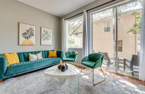 Crestwynd Bay Maison | 2 Mi to Disney World Townhome with Patio!