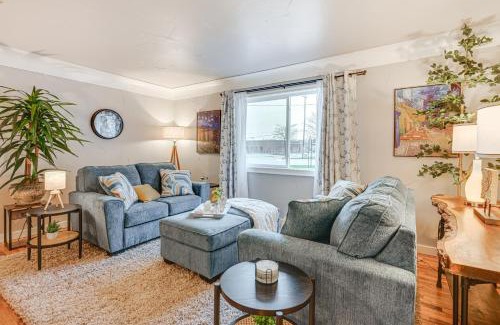 Mount Morris Township Maison | 2 Mi to Downtown Flushing Spacious Retreat!