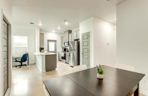Temple Maison | 2 Mi to Downtown Temple Newly Built Townhome!