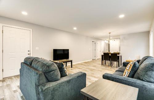 Attleboro Maison | 2 Mi to Dtwn Attleboro Pet-Friendly Apt!