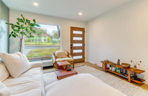 Rosewood Maison | 2 Mi to Dtwn Austin Getaway with Natural Pool