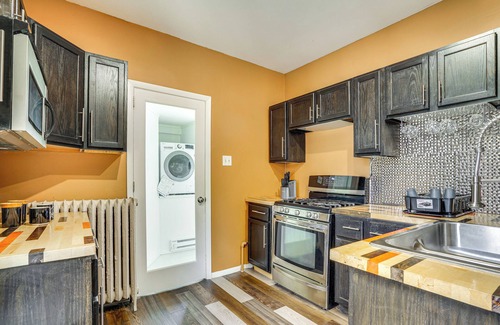 West Side Appartement | < 2 Mi to Dtwn & Mississippi River: West Side Home