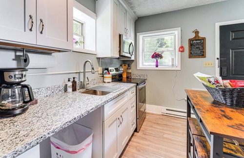Monterey Cabine | 2 Mi to Main Street: Cabin w/Hot Tub in Monterey!