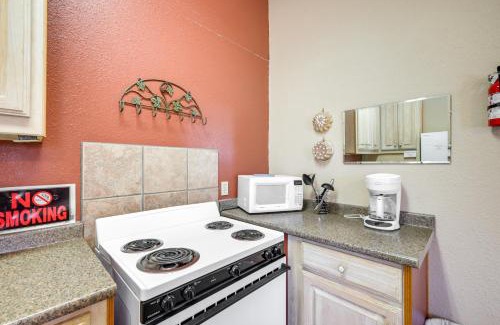 Lake Whitney Appartement | 2 Mi to Marina Lake Whitney Studio Retreat!