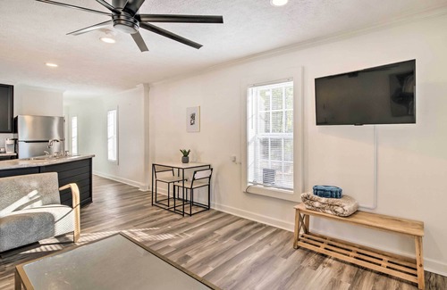 Starkville Cottage | 2 Mi to MSU: Chic Cottage Retreat w/ Yard!