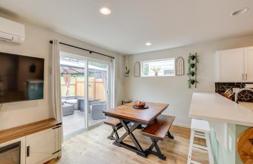 Port Angeles Maison | 2 Mi to Olympic National Park Hot Tub Haven!