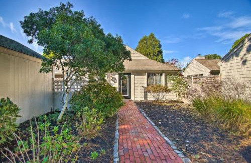 Mews Village Maison | 2 Mi to South Cape Beach State Park Home with Yard!