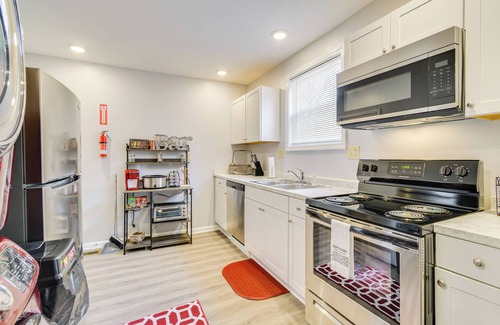 Westside Appartement | 2 Mi to Syracuse University: Apt w/ Fire Pit