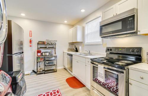 Westside Appartement | 2 Mi to Syracuse University Apt with Fire Pit
