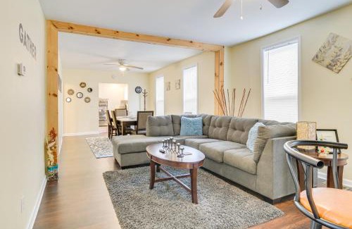 Westside Appartement | 2 Mi to Syracuse University Apt with Fire Pit