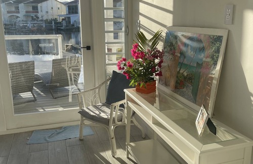 Jolly Harbour Villa | 2 min Walk from Beach Luxury Waterfront Villa South Finger Jolly Harbour