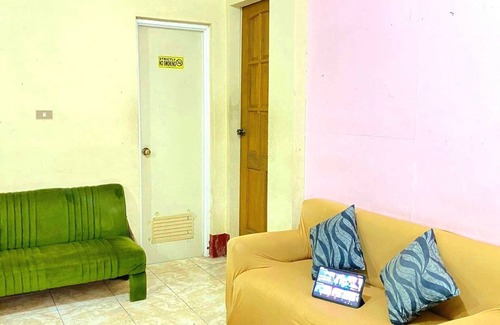 San Juan Maison | 2 Minutes Drive to Flotsam and 5 Minutes walk to the Beach Enjoy our Entire Home