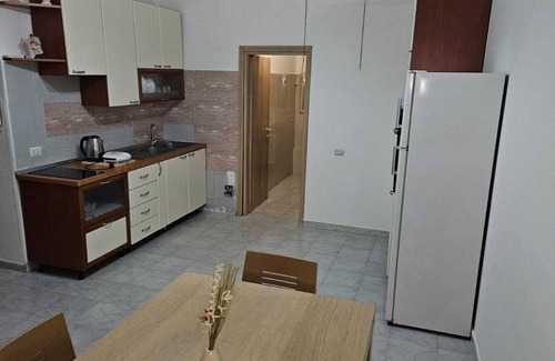 Torre Annunziata Appartement | 2 minutes from the Train .Apartment great for families and groups