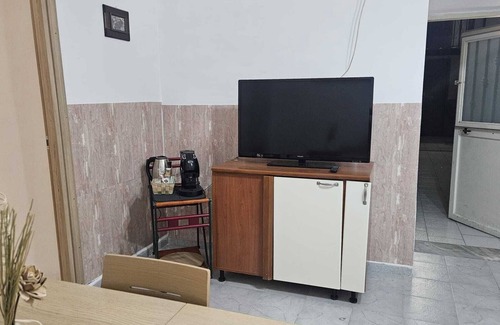 Torre Annunziata Appartement | 2 minutes from the Train .Apartment great for families and groups