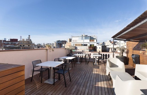 La Sagrada Familia Appartement | Junto a la Sagrada Família con terraza y pisicina compartida y vistas privilegiadas