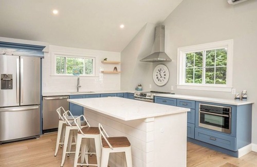 Sandwich Maison | 2 minutes to the beach! Newly renovated family-sized beach home