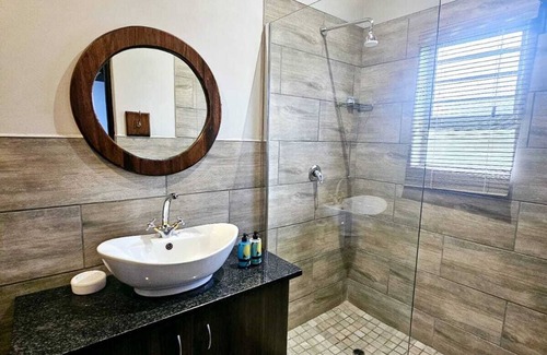 Potchefstroom Maison | 2 Owls Guesthouse
