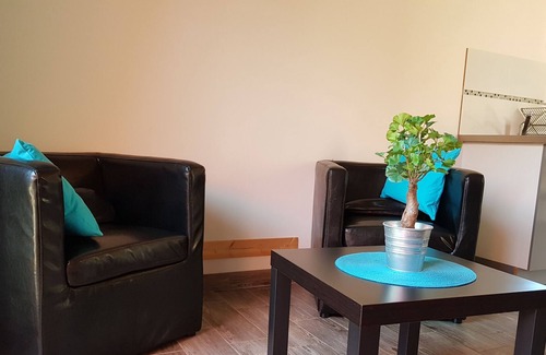 Montaud Cottage | gite standing 2 personnes avec piscine jardinet