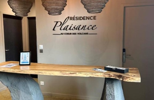 Chatel-Guyon Appartement | 2-person air-conditioned 1-bedroom apartment near Aïga Resort Puy de la Vache 100
