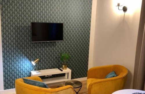Chatel-Guyon Appartement | 2-person air-conditioned 1-bedroom apartment near Aïga Resort Puy de la Coquille A02
