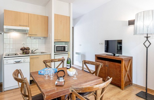 Eppe-Sauvage Maison | 2 pièces 4 CBF Les Cottages de Valjoly by Interhome