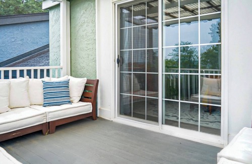 Hanahan Maison | 2 Private Balconies ° Fire Place ° BBQ