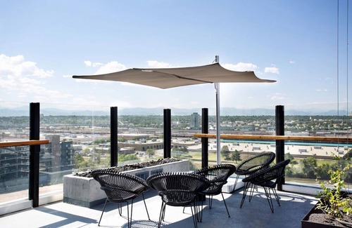 River North Art District Hôtel | 2 Queen Mountain View: The Source Hotel, Cozy Furnishings, Local Brews, in RiNo