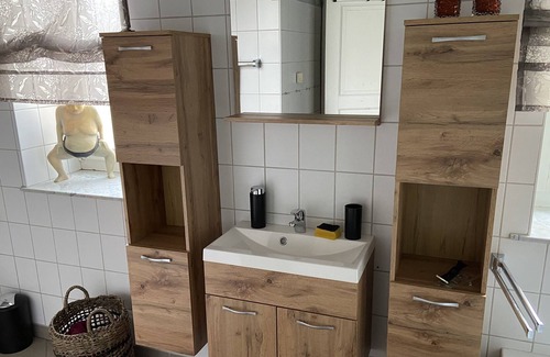 Rosbach vor der Hoehe Appartement | Appartement de 2 pièces (50m2) à seulement 30 minutes du parc des expositions de Francfort