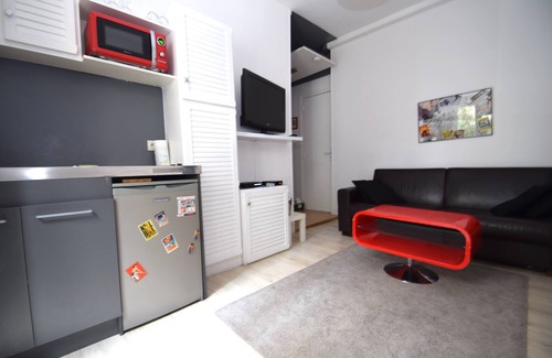 Levallois-Perret Appartement | 2 pièces avec terrasse, proche Paris