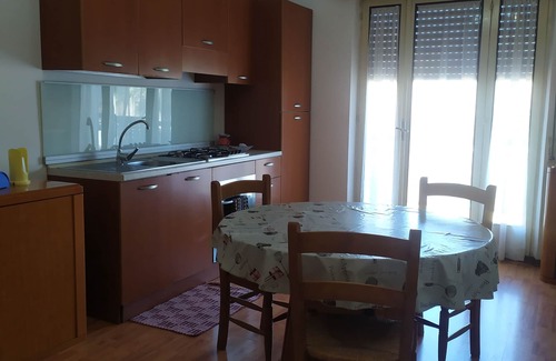 Reggio Calabria Appartement | 2 Room Apartments, 1 Studio Apartment: near sea, airport and train station.