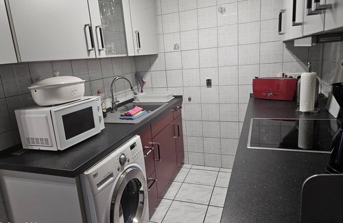 Altglienicke Appartement | 2 - Zi. - Whg. pour 4 à 5 personnes dans un endroit calme à la périphérie de Berlin.
