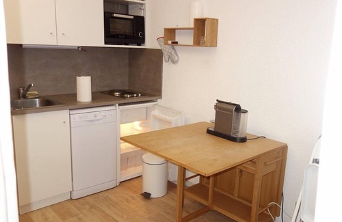 Eclose-Est Appartement | APPARTEMENT 2 PIECES + COIN MONTAGNE-ECLOSE EST