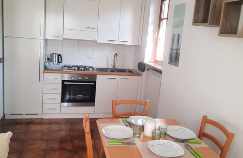 Cannobio Appartement | 2-room apartment in a quiet and sunny location only approx. 700 m from the beach