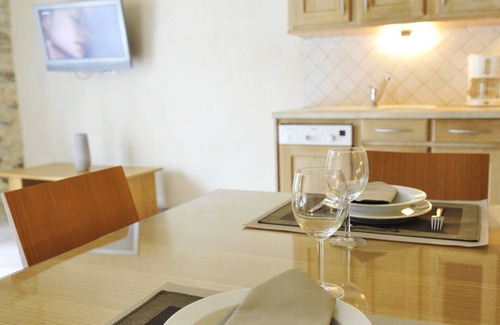 La Croix des Gardes Appartement | Bastide du Soleil - Appartement 2 pièces avec terrasse à 800 mètres des plages