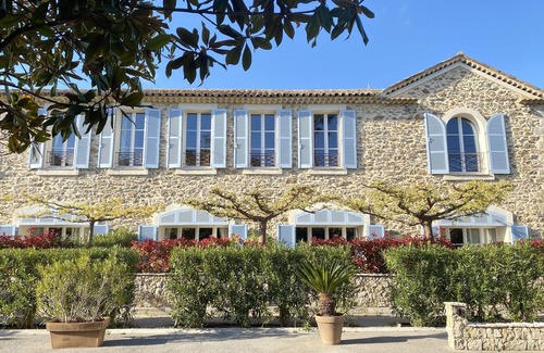 La Croix des Gardes Appartement | Bastide du Soleil - Appartement 2 pièces avec terrasse à 800 mètres des plages