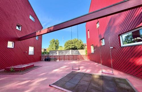 Pelgulinn Appartement | 2-Room Apt by Telliskivi & Old Town, Free Private Parking