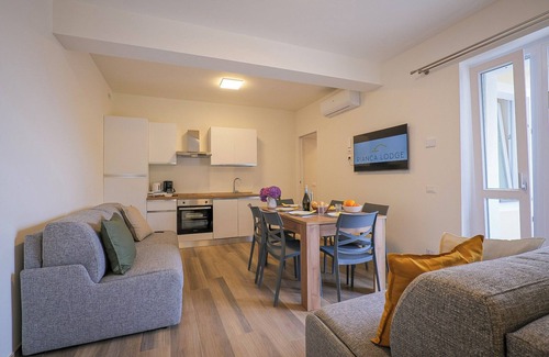 Cannero Riviera Appartement | 2-room corner apartment with terrace and two bathrooms