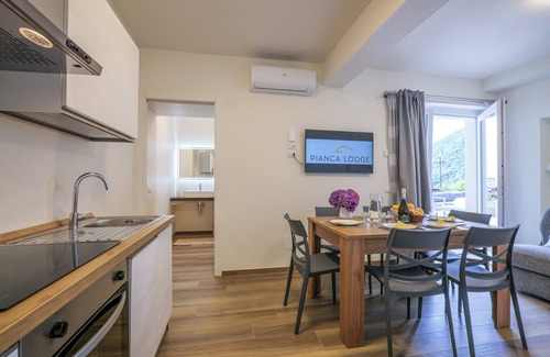 Cannero Riviera Appartement | 2-room corner apartment with terrace and two bathrooms