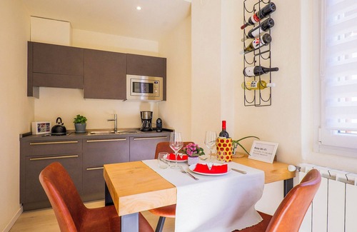 Omegna Appartement | 2-room corner apartment with balcony in the heart of the old town