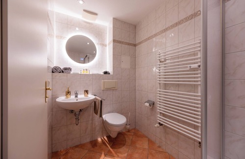 Sonnenberg Appartement | 2 Room Sonnenberg Wifi/Netflix