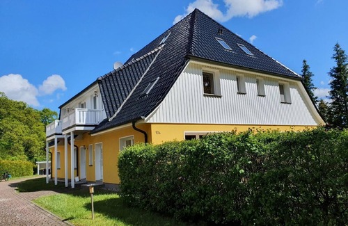 Gelbensande Appartement | 2-room vacation apartment for 4 people on the first floor with WLAN - NH