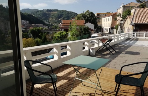 Vals-les-Bains Appartement | 2 pièces +terrasse idéal curistes