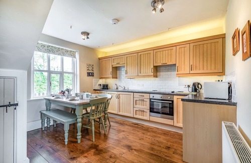 Abercraf Cottage | 2 Cottage Siluria, WALTON