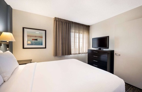 Morris Plains Hôtel | 2 Spacious 1BR Suites Perfect for Families Visiting NYC - Pets welcome