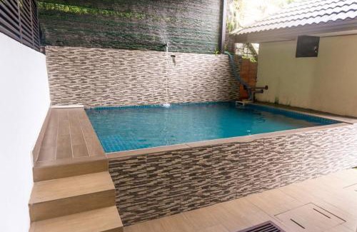 Labu Maison | 2 Storey Semi-D Homestay Nilai and KLIA, F1 Sepang with Pool